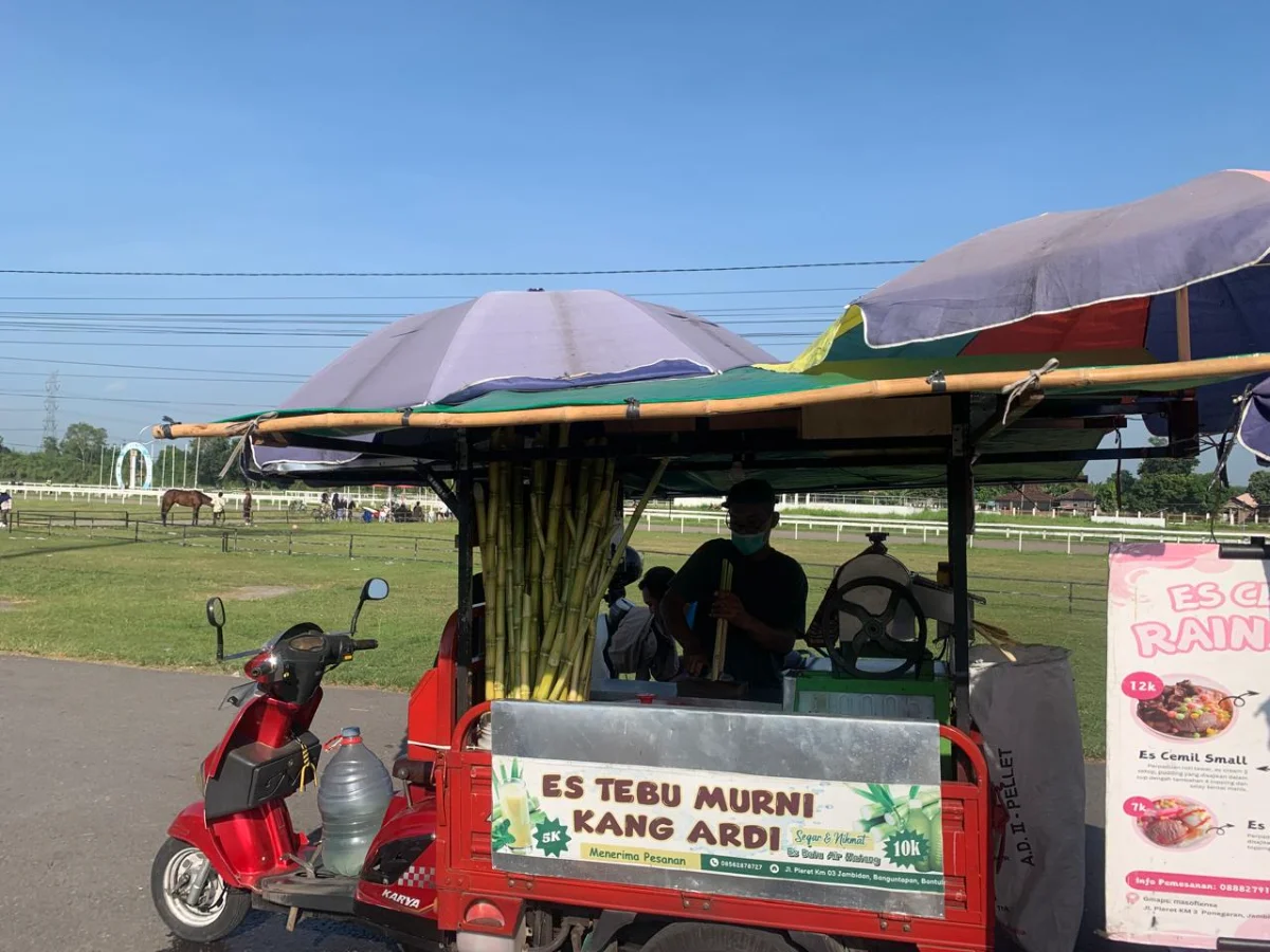 Es Tebu Murni ala Kang Ardi di Stadion Sultan Agung