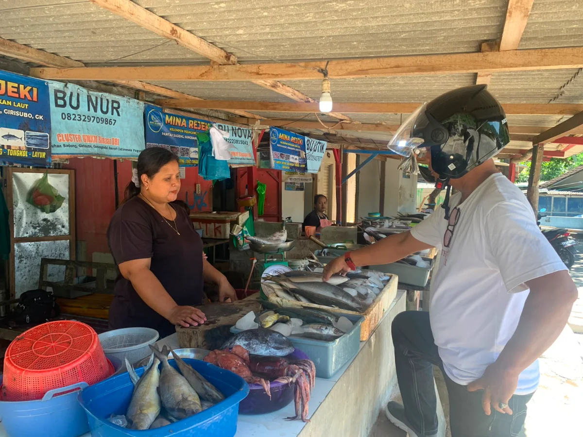 Belanja Ikan Laut di Pantai Sadeng Gunungkidul